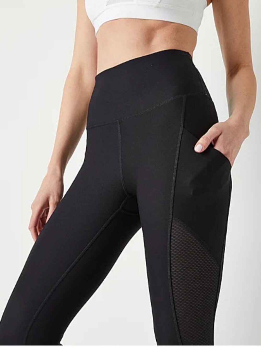 Xersion Black High-Rise Leggings with Side Pockets - Picture 12 of 13
